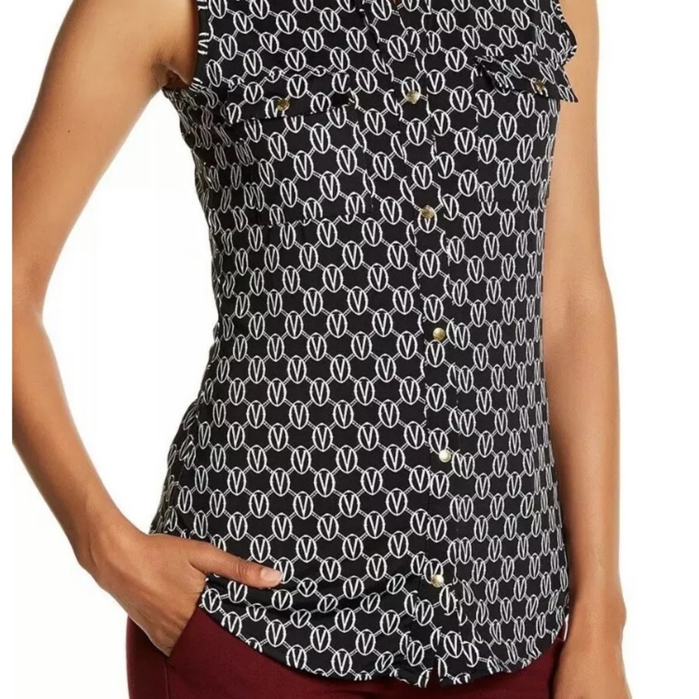 Vertigo black and white logo chain blouse